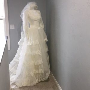 Vintage Wedding Dress from 1940’s/50’s- Pristine!